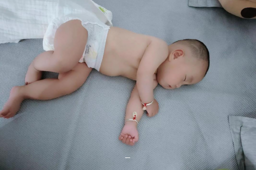 供卵包生男孩公司怀孕感觉自己心跳明显
